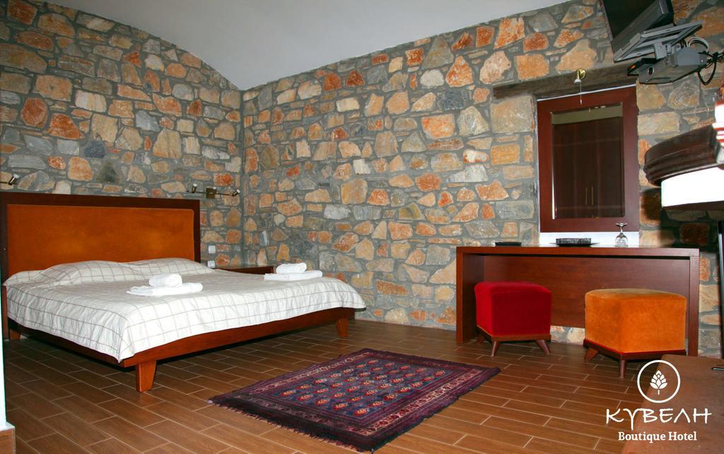 Hotel Kyveli à Palaioi Poroi Extérieur photo